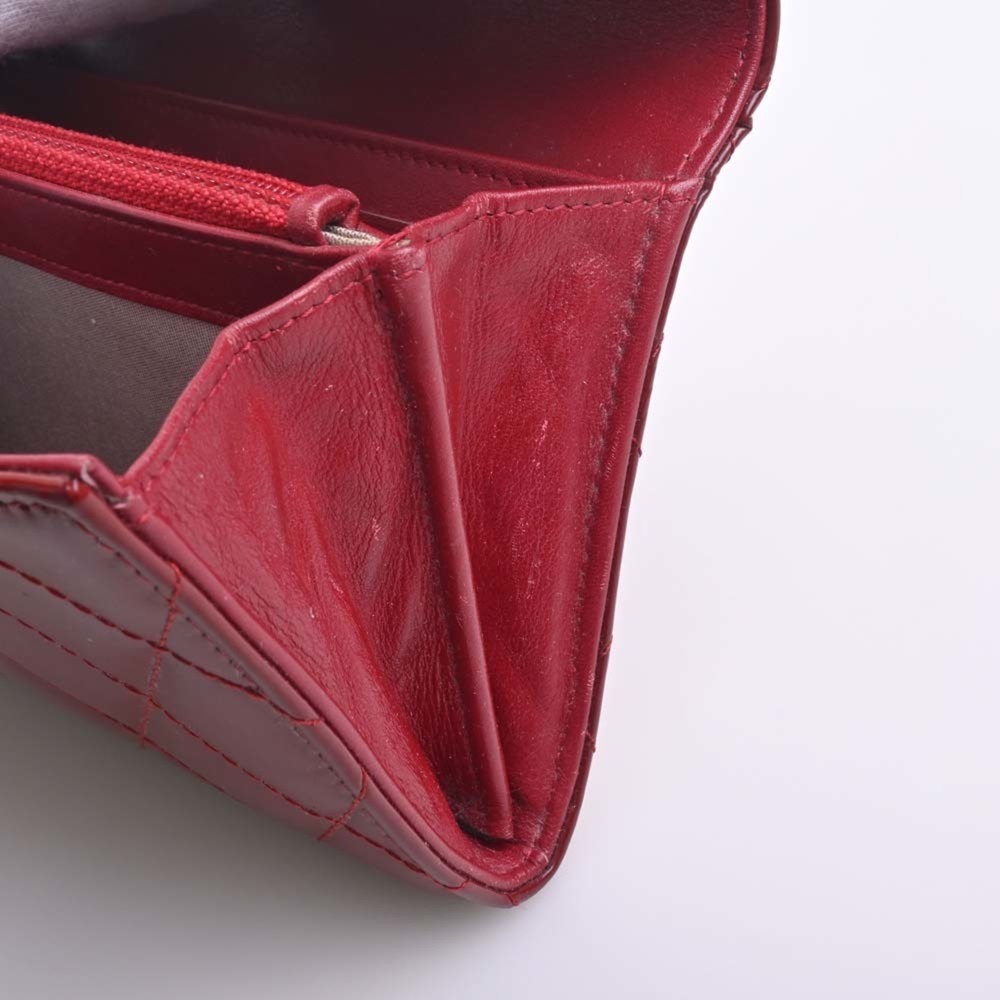 CHANEL Patent Brilliant Matelasse Coco Mark Bifold Long Wallet Red Ladies - Picture 8 of 8